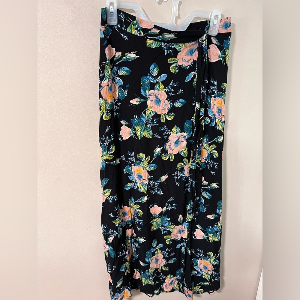 Long floral skirt size small